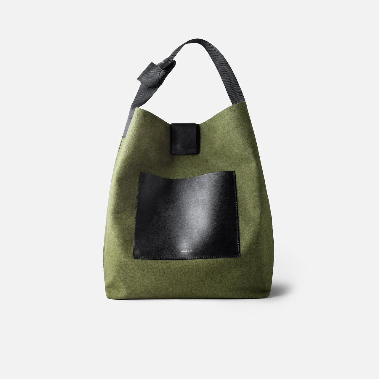 حقيبة دلو . كاكي