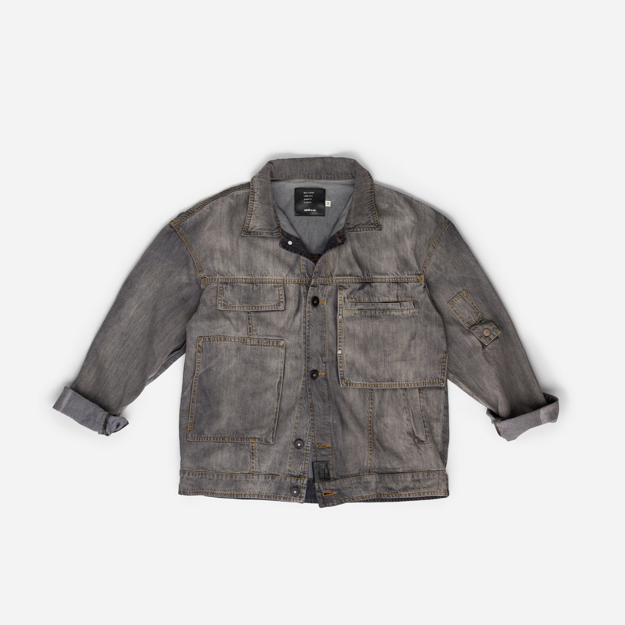 JEANS JACKET WITH LEATHER BUTTONS