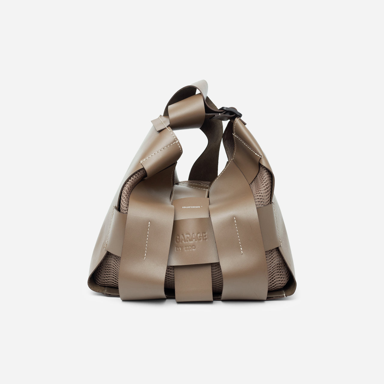 LEATHER STRIPES BUCKET BAG . BROWN