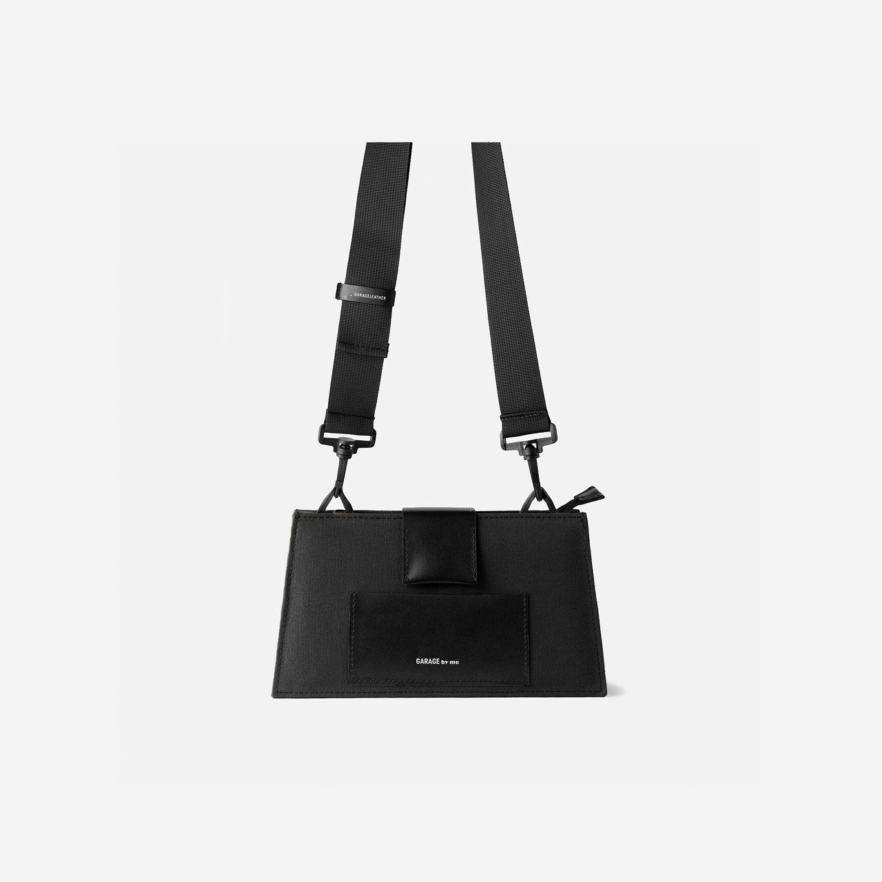 MINI POUCH CROSSBODY BAG . BLACK