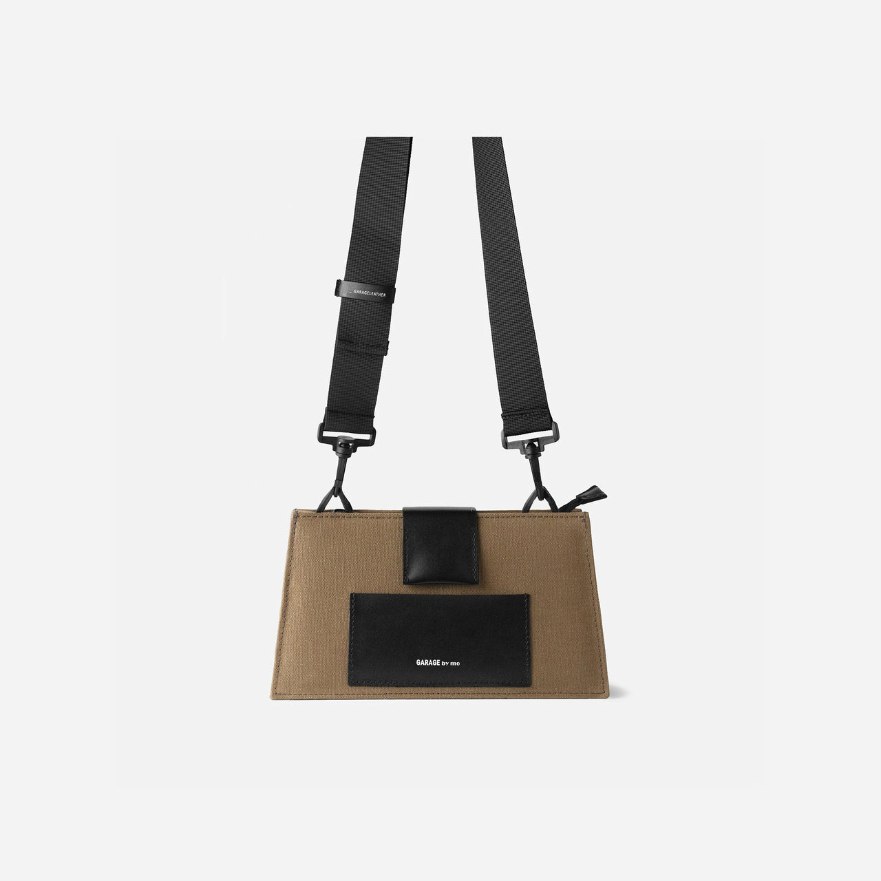 MINI POUCH CROSSBODY BAG . BROWN