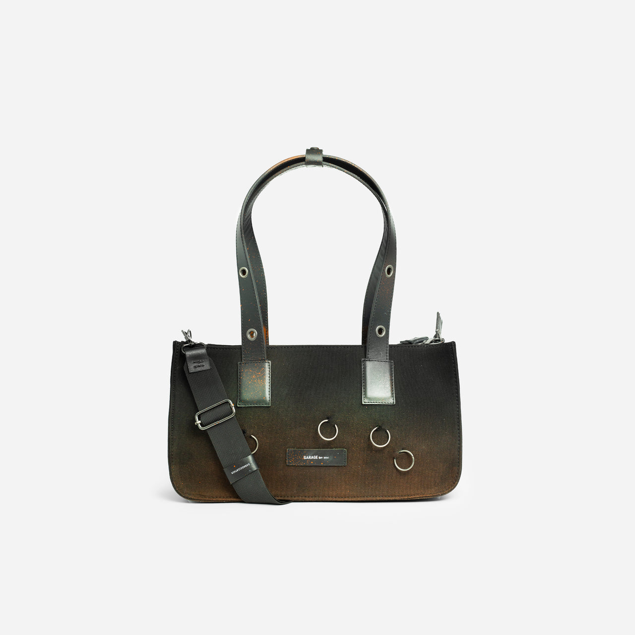 RUSTED HAND TOTE BAG . BLACK