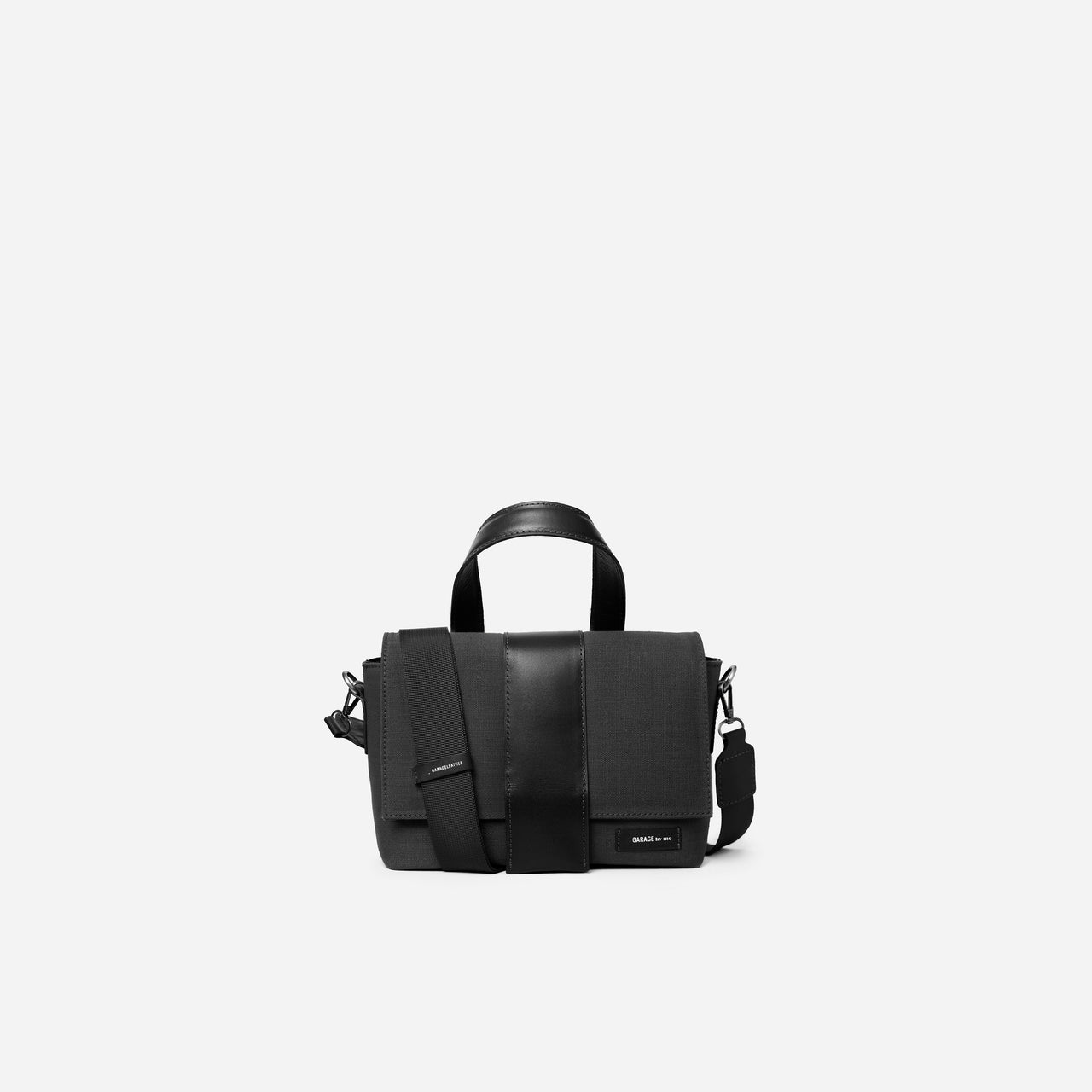 UNISEX CROSSBODY BAG . BLACK