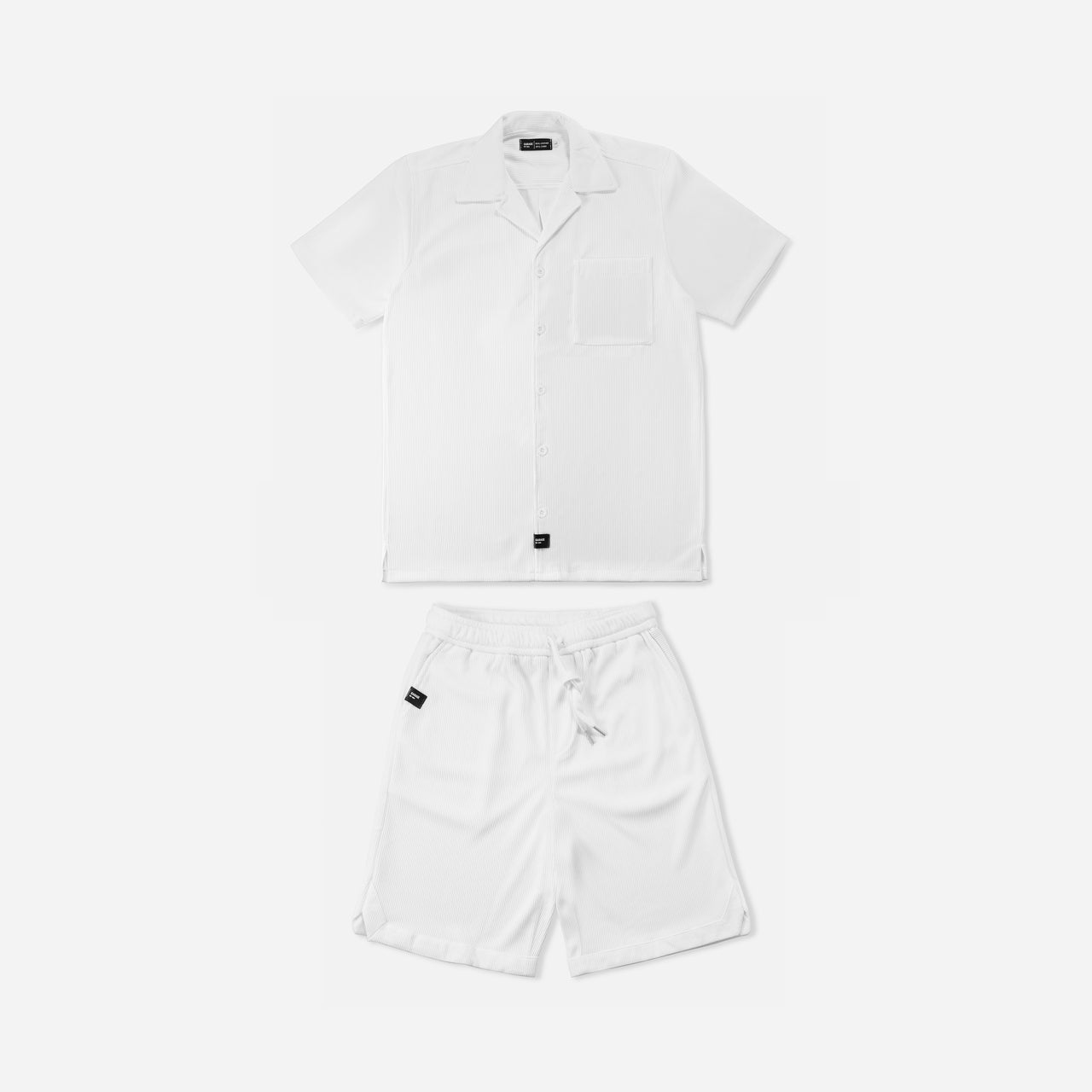 CLASSIC SET - SHORTS AND SHORT SLEEVE SHIRTS POCKET . WHITE