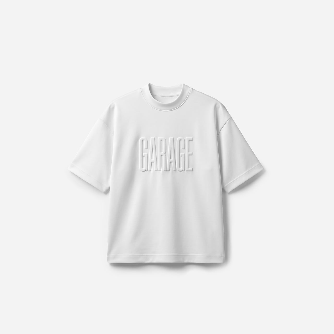 OVERSIZE T-SHIRT . WHITE